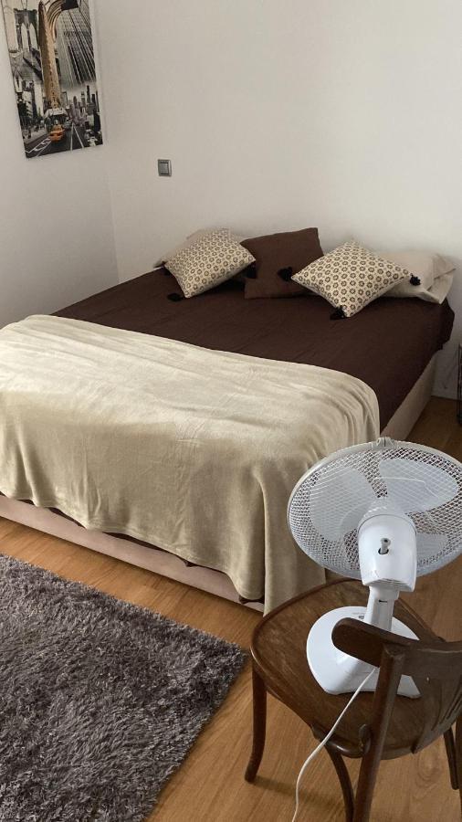 De Frente A 4 Torres, Habitacion Con Bano Hotell Madrid Eksteriør bilde